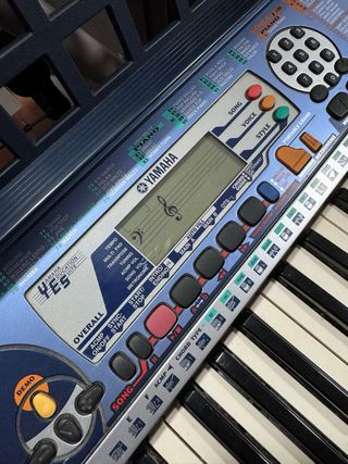 Teclado Yamaha PSR-140