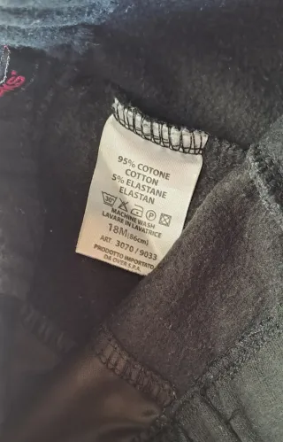 2 paia di pantaloni metà pelle metà felpato 18mesi