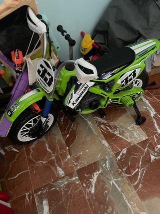 Moto Eléctrica Infantil Kawasaki 33