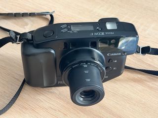 Canon Prima Zoom F Cámara Analógica Negra