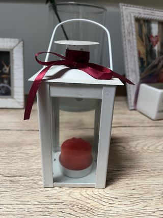 Portacandele bianco con nastro bordeaux