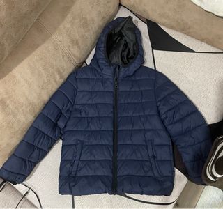 Chaqueta niño azul acolchada