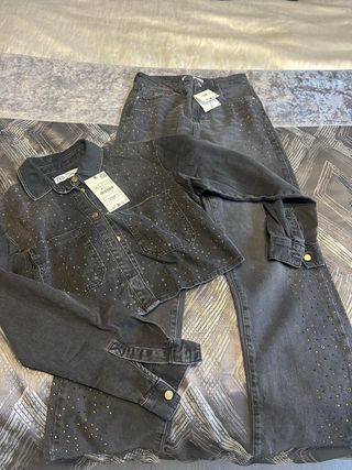 Chaqueta vaquera Zara con tachuelas