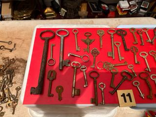 Set di chiavi antiche