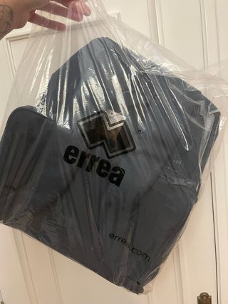 Mochila Errea Negra y Blanca Nueva