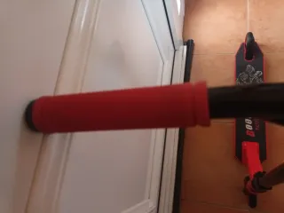 Patinete Bestial Wolf Rojo y Negro