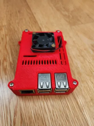 Raspberry Pi 3 con ventilador y carcasa