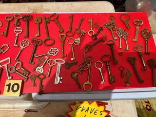 Set di chiavi antiche