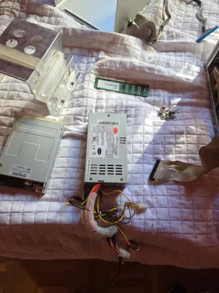 Ordenador Antiguo para Piezas