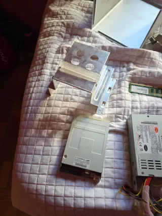 Ordenador Antiguo para Piezas