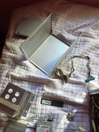 Ordenador Antiguo para Piezas