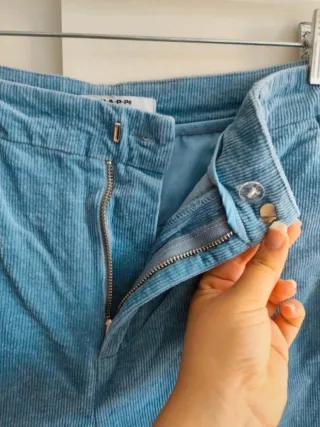 Pantalones de pana azul claro talla M