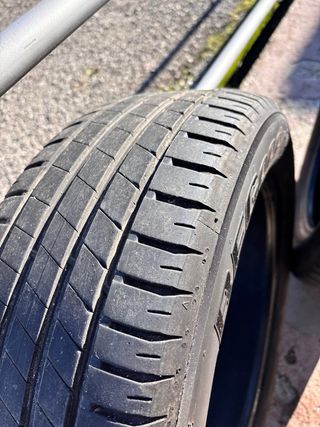 2 Neumáticos BFGoodrich 205/55R16.