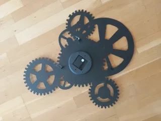 Reloj de pared decorativo con engranajes