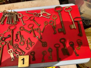 Set di chiavi antiche