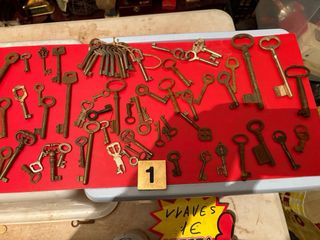 Set di chiavi antiche