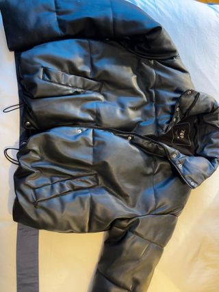 Chaqueta Zara Piel Sintética Negra