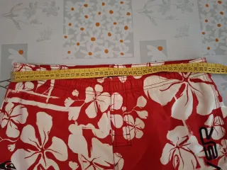 Costume da bagno Quiksilver per ragazzi rosso a fiori