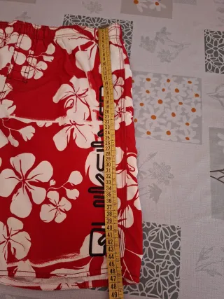 Costume da bagno Quiksilver per ragazzi rosso a fiori