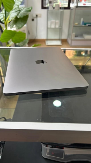 MacBook Pro 2020 512GB i5 8GB RAM