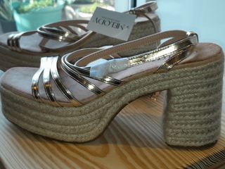 SANDALIAS PLATAFORMA N'41