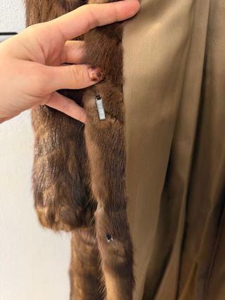 Abrigo largo de piel marrón