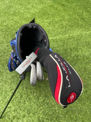 Bolsa y palos golf junior La Jolla. 6 a 9 años