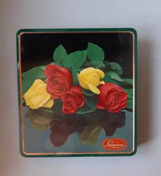 Scatola Latta Vintage Rose Lazzaroni