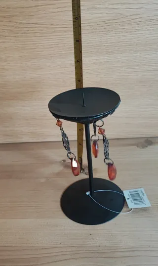 Portacandele in metallo con decorazioni