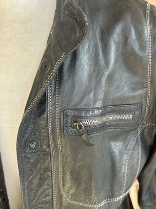 Chaqueta Piel Armani Negra