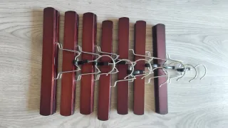 Appendiabiti in legno per pantaloni/gonne (x7)