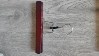 Appendiabiti in legno per pantaloni/gonne (x7)