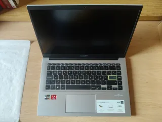 Portátil Asus Vivobook 14