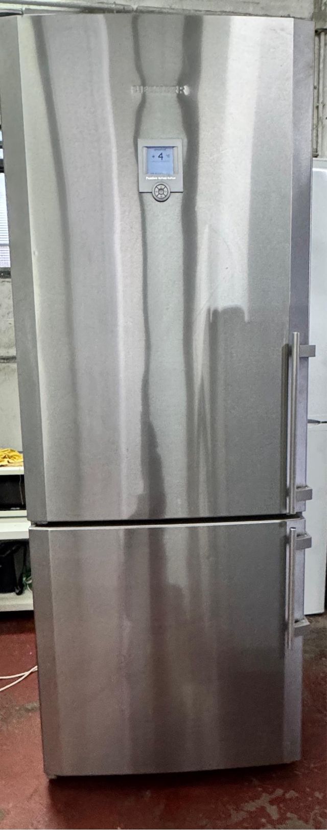 FRIGORÍFICO COMBI NO FROST MARCA LIEBHERR EN INOX