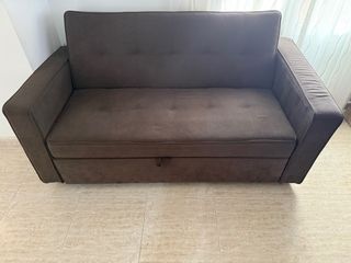 Divano letto 2 posti marrone poco usato