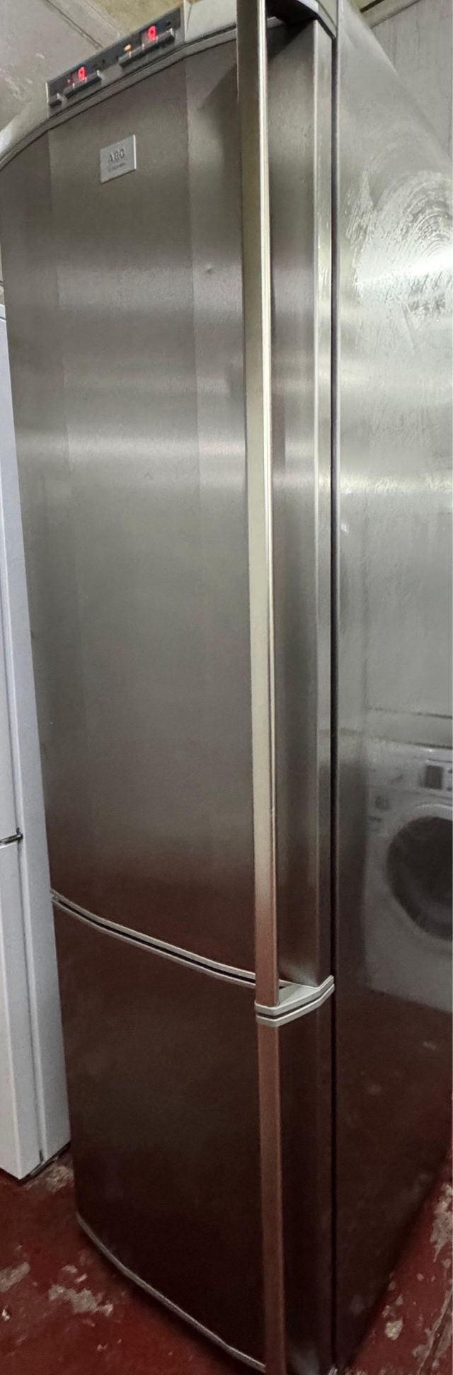 FRIGORÍFICO COMBI NO FROST MARCA AEG EN INOX