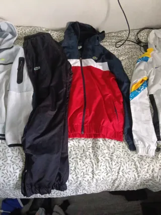 3 chándals Nike y Lacoste