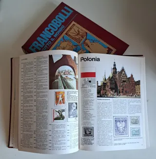 2 volumi Francobolli Tutto il Mondo