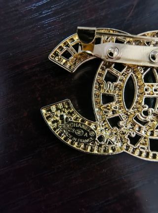 Spilla Chanel Logo CC Perle Strass Oro