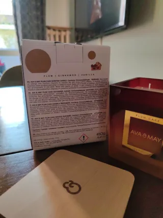 Candela profumata grande Ava & May Plum Cake