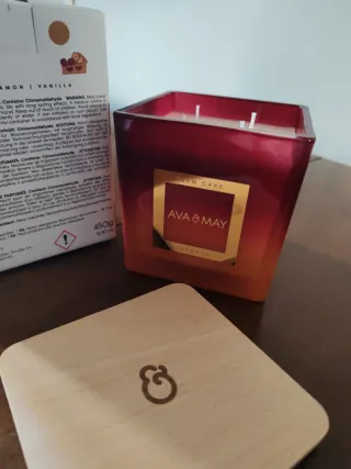 Candela profumata grande Ava & May Plum Cake