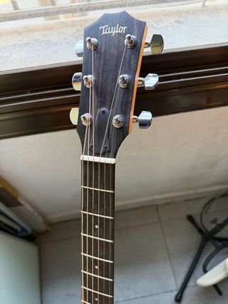 Guitarra Taylor 214ce con funda