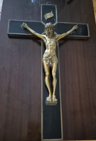 Crucifijo de pared