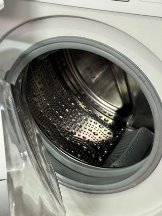 LAVADORA DE CARGA FRONTAL MARCA BOSCH DE 7 KILOS