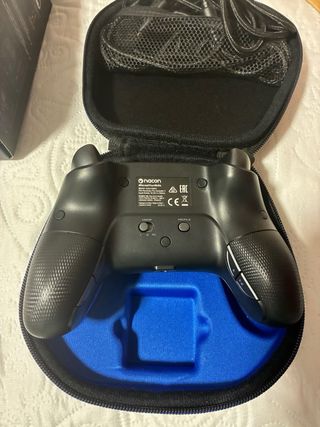 Mando Nacon Revolution Pro Controller