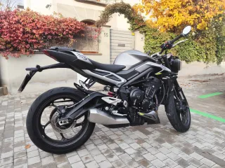 Triumph Street Triple 765R 2024