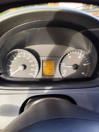 Mercedes Vito Extralarga 2007 – Vehículo de carga