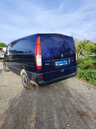 Mercedes Vito Extralarga 2007 – Vehículo de carga