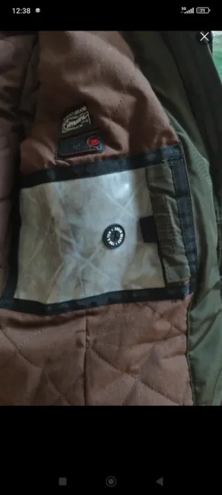 Abrigo Khujo verde oliva