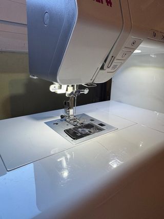 Máquina de coser Alfa Smart Plus + funda